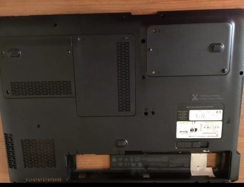 HP Pavilion DV9000 DV9310 bottom Base Cover 438605-001