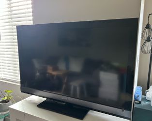 SONY Flat Screen TV  Bravia  46” Full HD (1920×1080) LCD with LED edge lighting