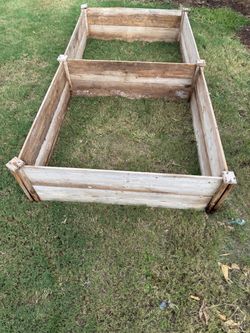 Wooden Raised Garden Bed