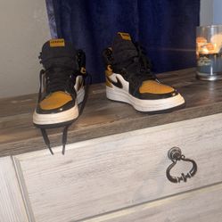 For Sell Hardly Worn 