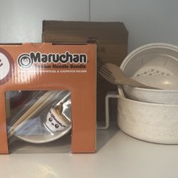 NEW UNUSED Ramen Cooker Strainer Set & Machuran Ceramic Bowl Chopsticks & Holder