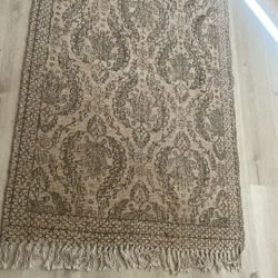 Beautiful Rug - Like New!