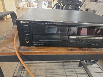 Kenwood multiple compact disks
