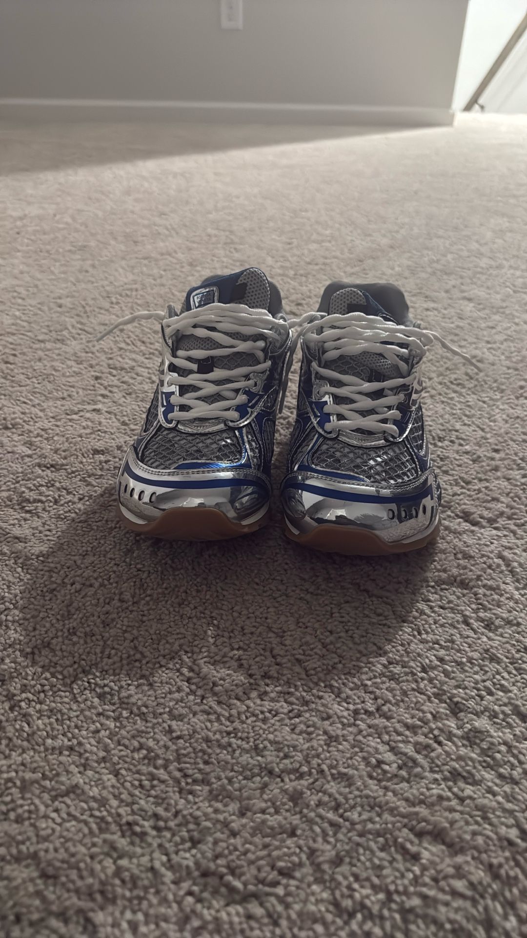 BOTTEGA (THROW A PRICE)