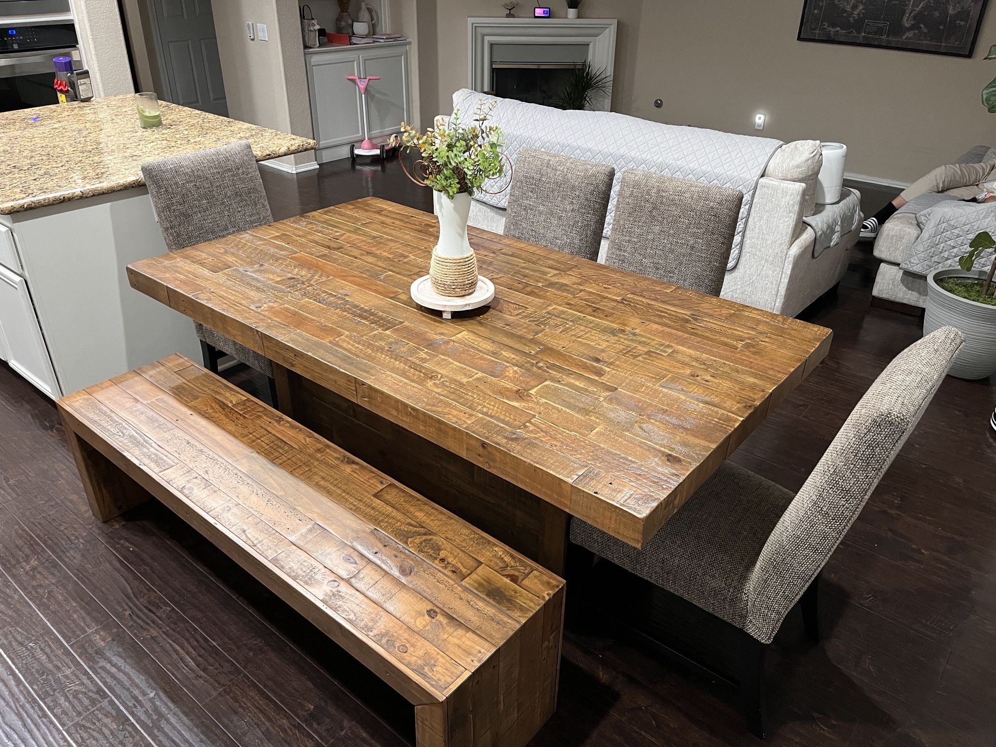 Ashley Sommerford Dining Set Furniture