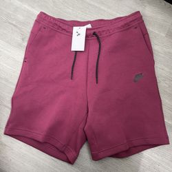 Nike Tech Shorts 