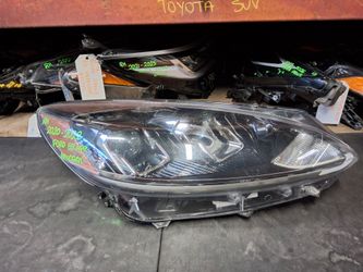 2020-2021-2022 FORD ESCAPE RIGHT SIDE HEADLIGHT HALOGUEN OEM USED #12240