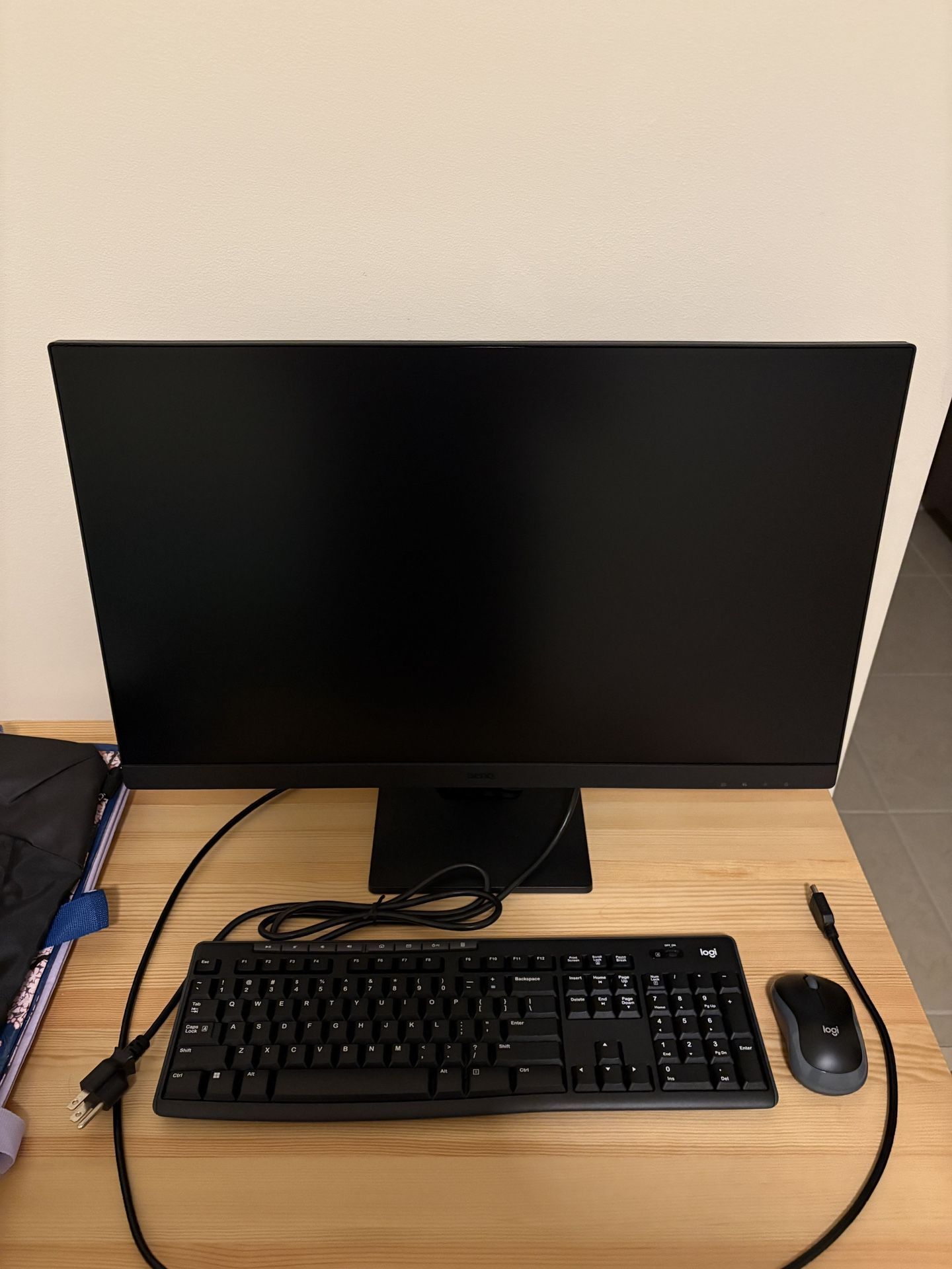 BenQ GW2790 27" Monitor + Logitech Wireless Keyboard and Mouse Combo