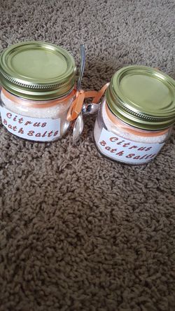 Homemade citrus bath salts