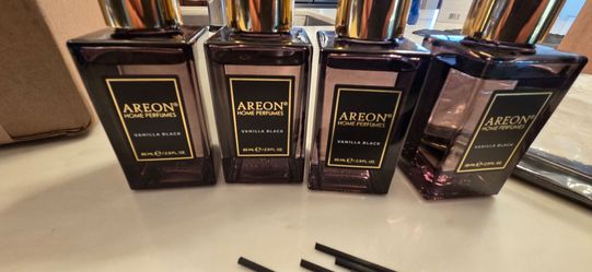 Areon vanilla black Diffusers (4)  practically new