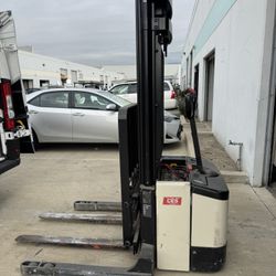 Electric Forklift
