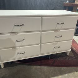 IKEA TYSSEDAL 6-drawer dresser in white  (DELIVERY AVAILABLE