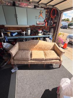 Vintage foral couch