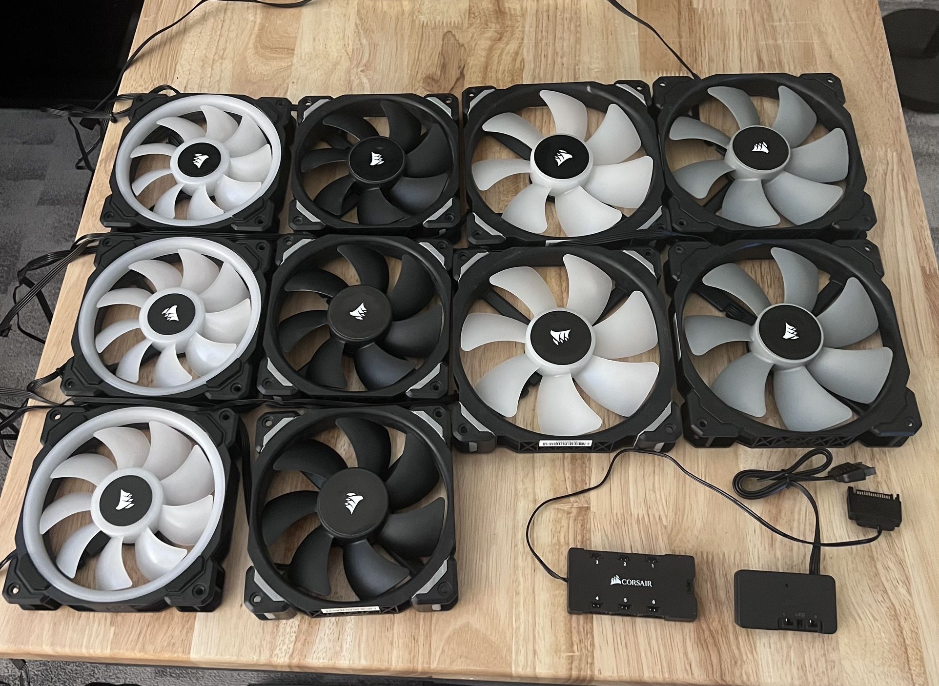 10 Corsair Magnetic levitation Fans With Lighting Node