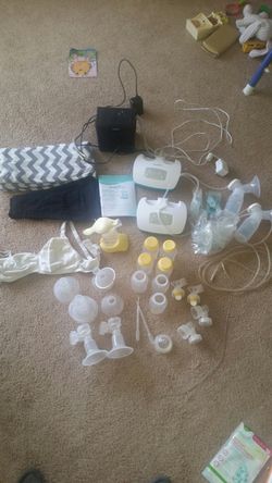 Breast pumps/pumping bra/nursing scarf