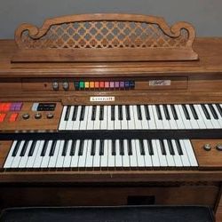 Kimball Swinger 800 Electric Organ