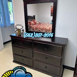 Spacious 6 Drawer Pine Chest With Mirror 