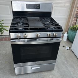 GE Gas Stove