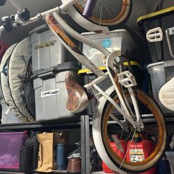 Free Kids Diamondback Bike - Needs Rear Rim