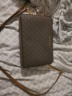Michael Kors Jet Set Item LG EW Crossbody brown bag