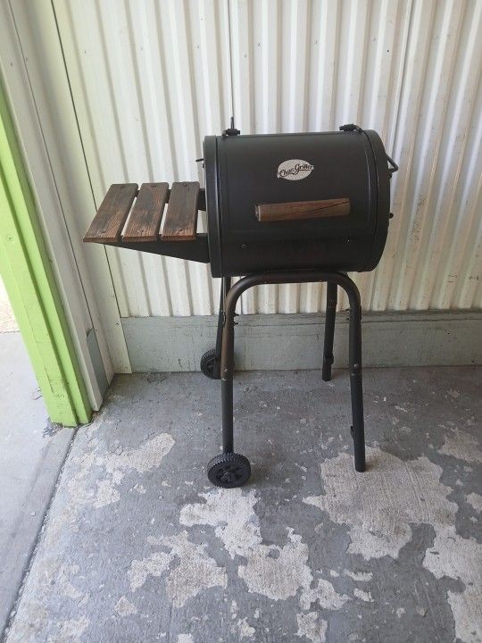 Professinal Char Grillet Grills &smokers