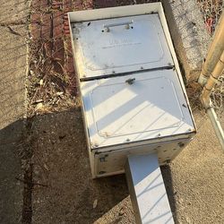 Mail Box For Small Packages