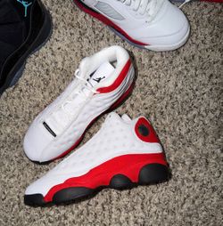 Jordan 13 cherry 🍒 size 6.5y