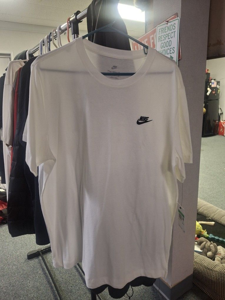 Men's XL Nike Shirts
