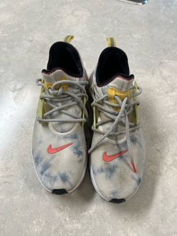 Men’s Nike size 11-12