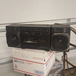 Sanyo Stereo Cassettes Player and Recorder