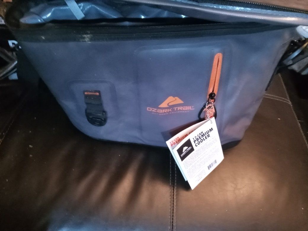New Ozark Trail 12 Can PREMIUM COOLER Outdoor Ekuipment