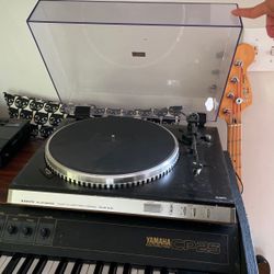 Vintage Sanyo Q40 Plus Turntable