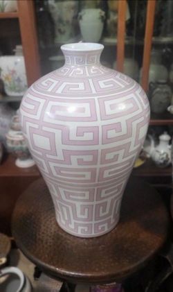 22"  Large Ethan Allen White/Pink With Gold Painted Outline Athena Jar
