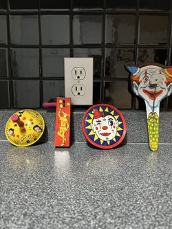 4 Vintage Noise Makers