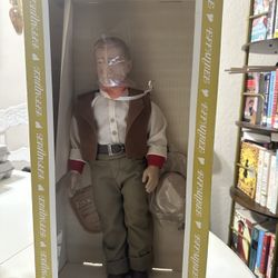 1981 John Wayne Effanbee 17" doll Symbol of the West soldier new 