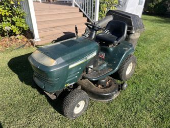 Craftsman LT1000 Briggs Vanguard V-twin 19.5HP 42” Lawntractor With Bagger System