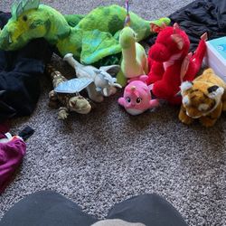 Stuffed Animals ( Dragons And Dinosaur)