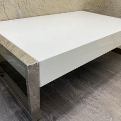 Modern Gloss Coffee Table w Chrome Legs & 2 Storage Drawers - Local Delivery Available for a Fee - See My Items😀