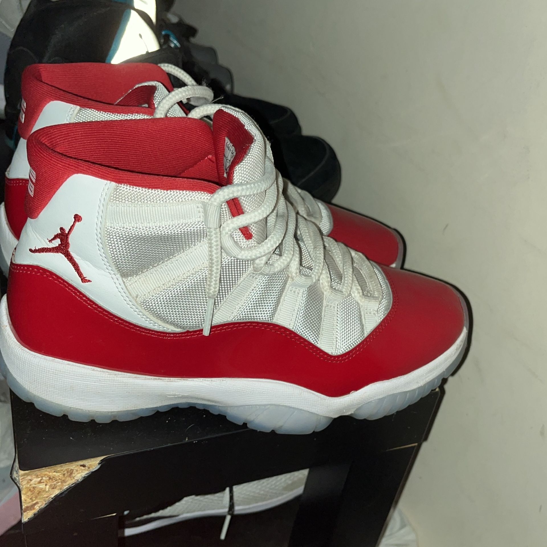 Jordan 11 Cherrys