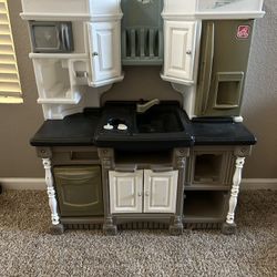 Play Kitchen