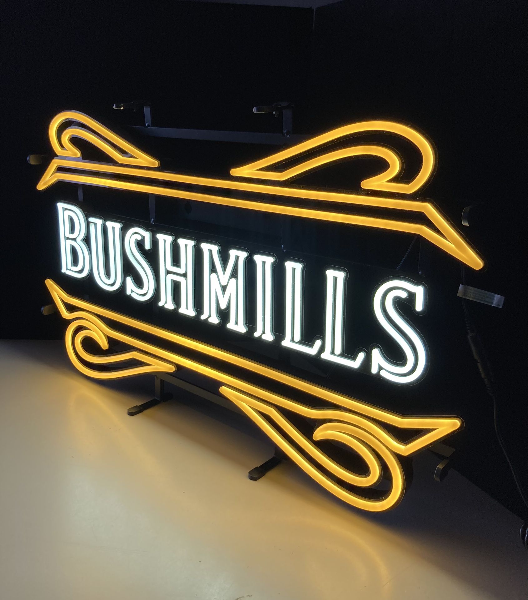 🔥 Bushmills Irish Whiskey Led Beer Sign Bar Light 