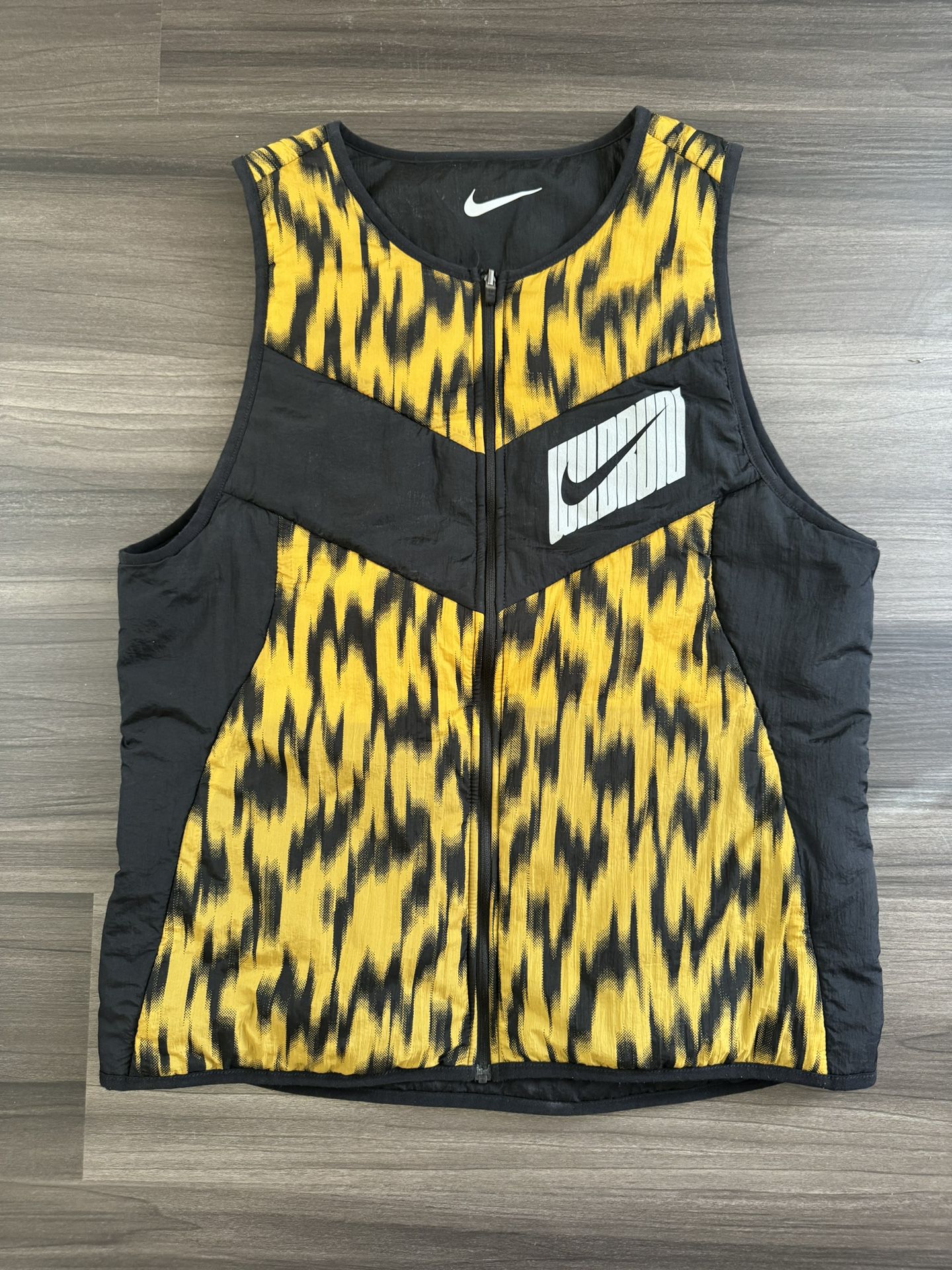 Nike Aeros Layer Thermo Reversible Leopard/Black  Sleeveless Vest Jacket Sz M
