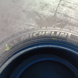 2 llantas 235 50 R18 Michelin Pilot hx mxm4