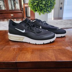 Women's NIKE AIR MAX