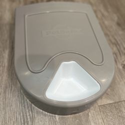 Automatic 5 meal pet feeder