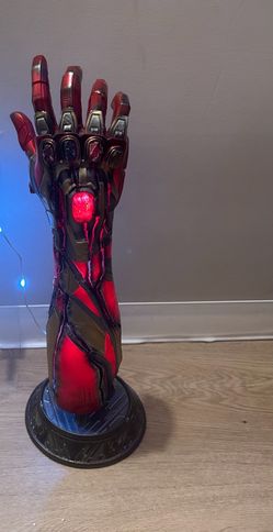 Iron Man Nano Gauntlet Life-Size – 55cm