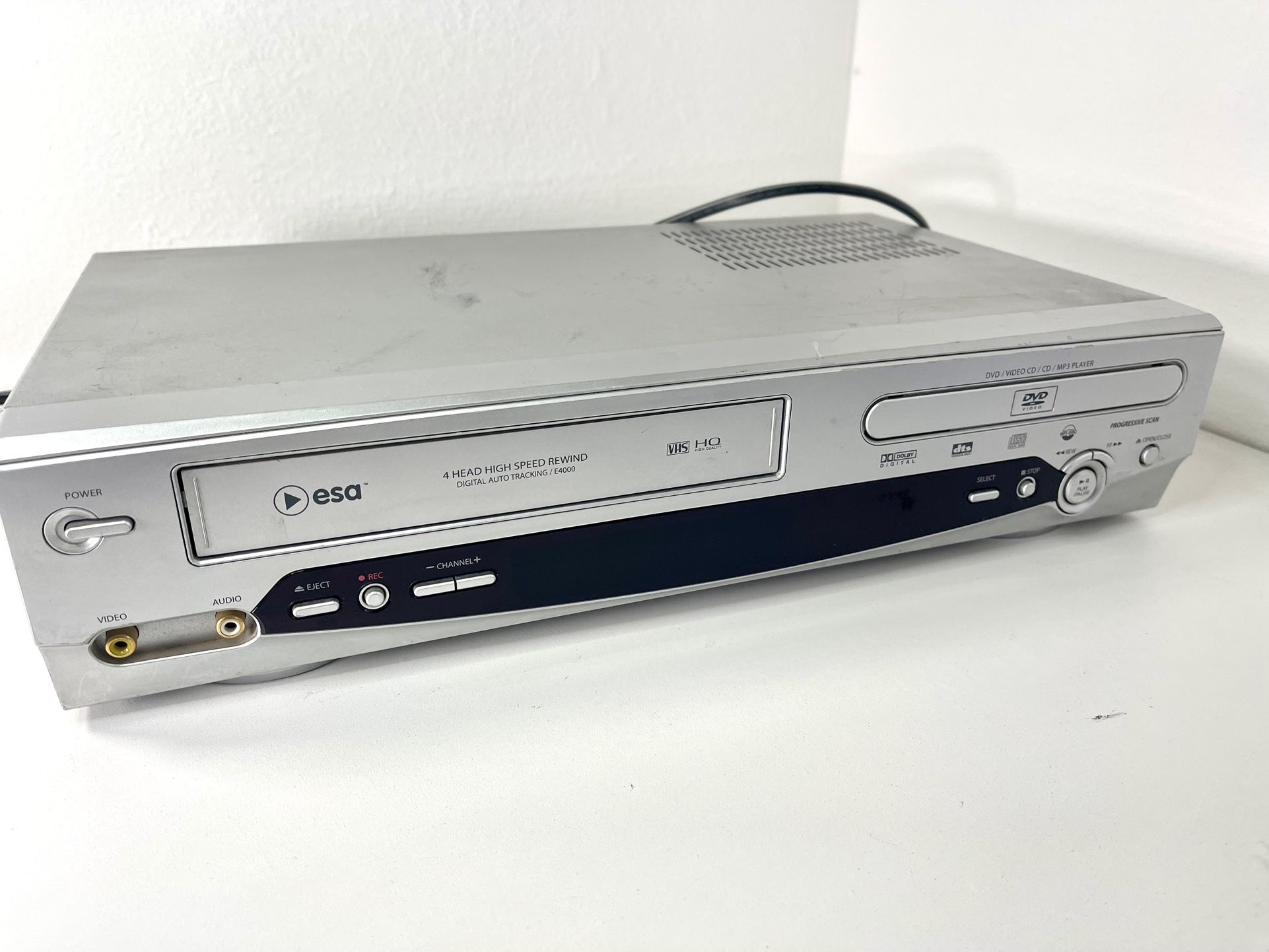 ESA E4000 VCR/DVD Combo Player VHS Works DVD NOT WORKING "SEE DISCRIPTION"