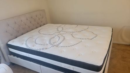 Queen bed with mattress