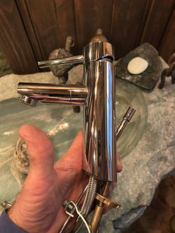 Sink faucet