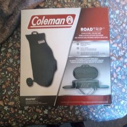 Coleman Roadtrip Grill Cover, Durable Travel & Storage Cover with Handles for Coleman Roadtrip Grills/Griddles, Weather-Resistant Material, Convenient